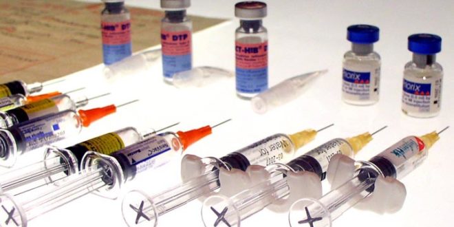 Farmácias poderão vacinar usuários
