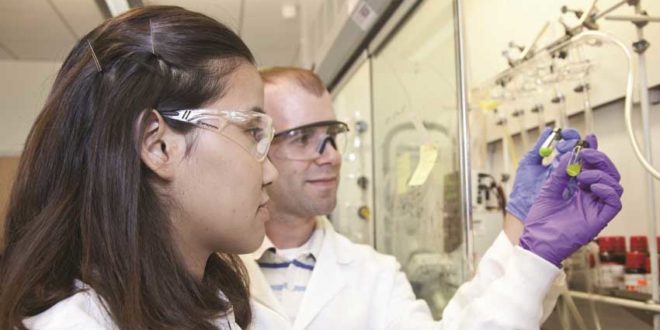 Mentor and Intern in Lab