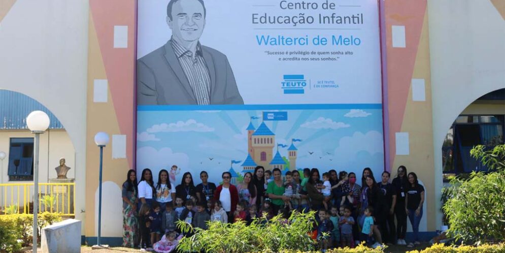 Trabalhar perto dos filhos transforma a rotina de mães colaboradoras do Teuto